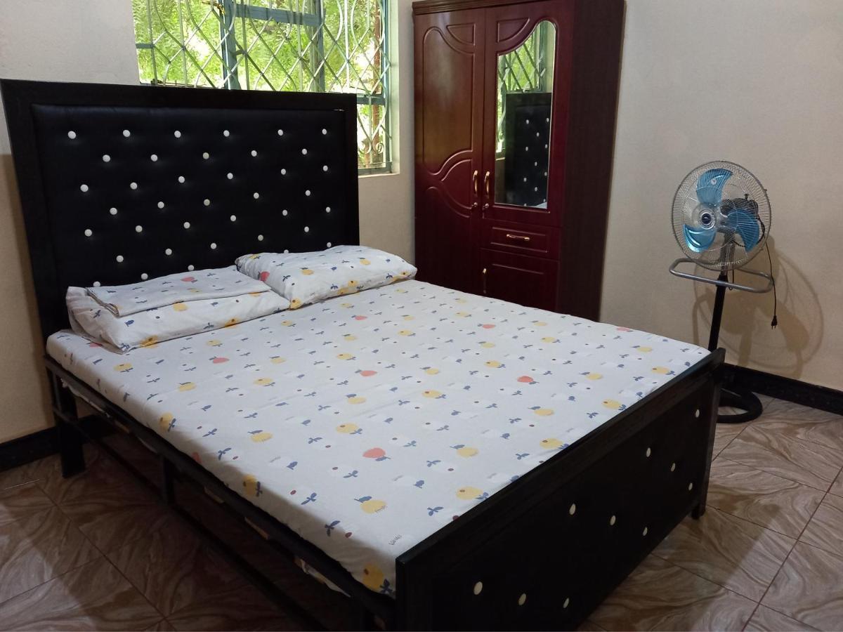 Airb&B Homestay Boma la Ngombe Eksteriør bilde